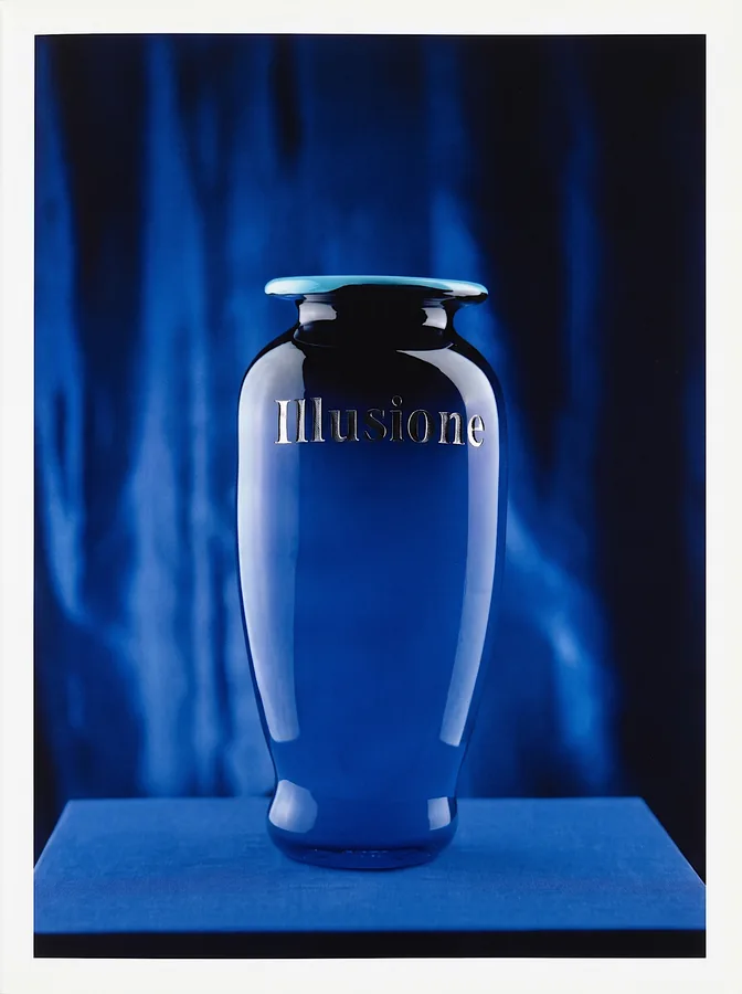 Etched glass vase from Flight and Illusion by Trish Duggan
