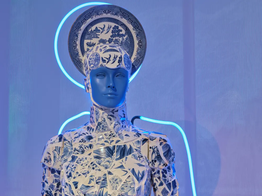 Mannequin · Plate 18