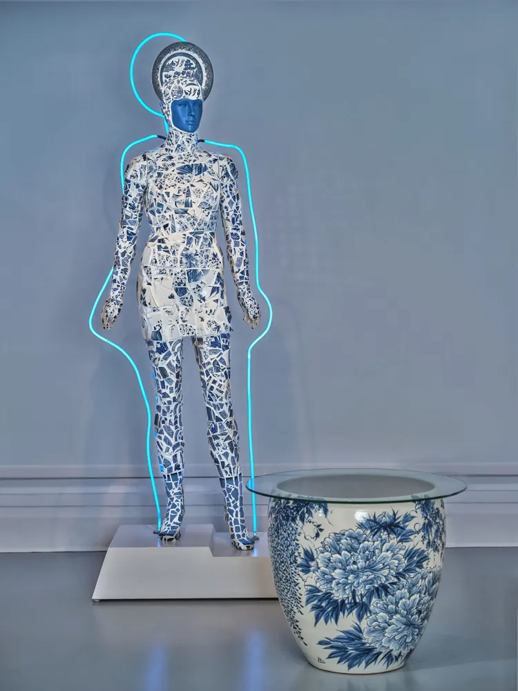 Mannequin · Plate 20